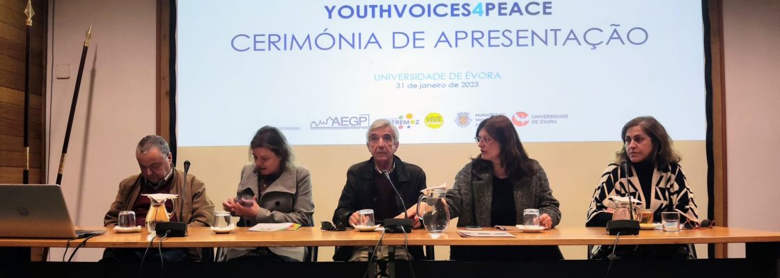 Projeto ERAMUS + YouthVoices4Peace apresentado em Évora
